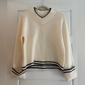 NWT Abercrombie Sweater - XS